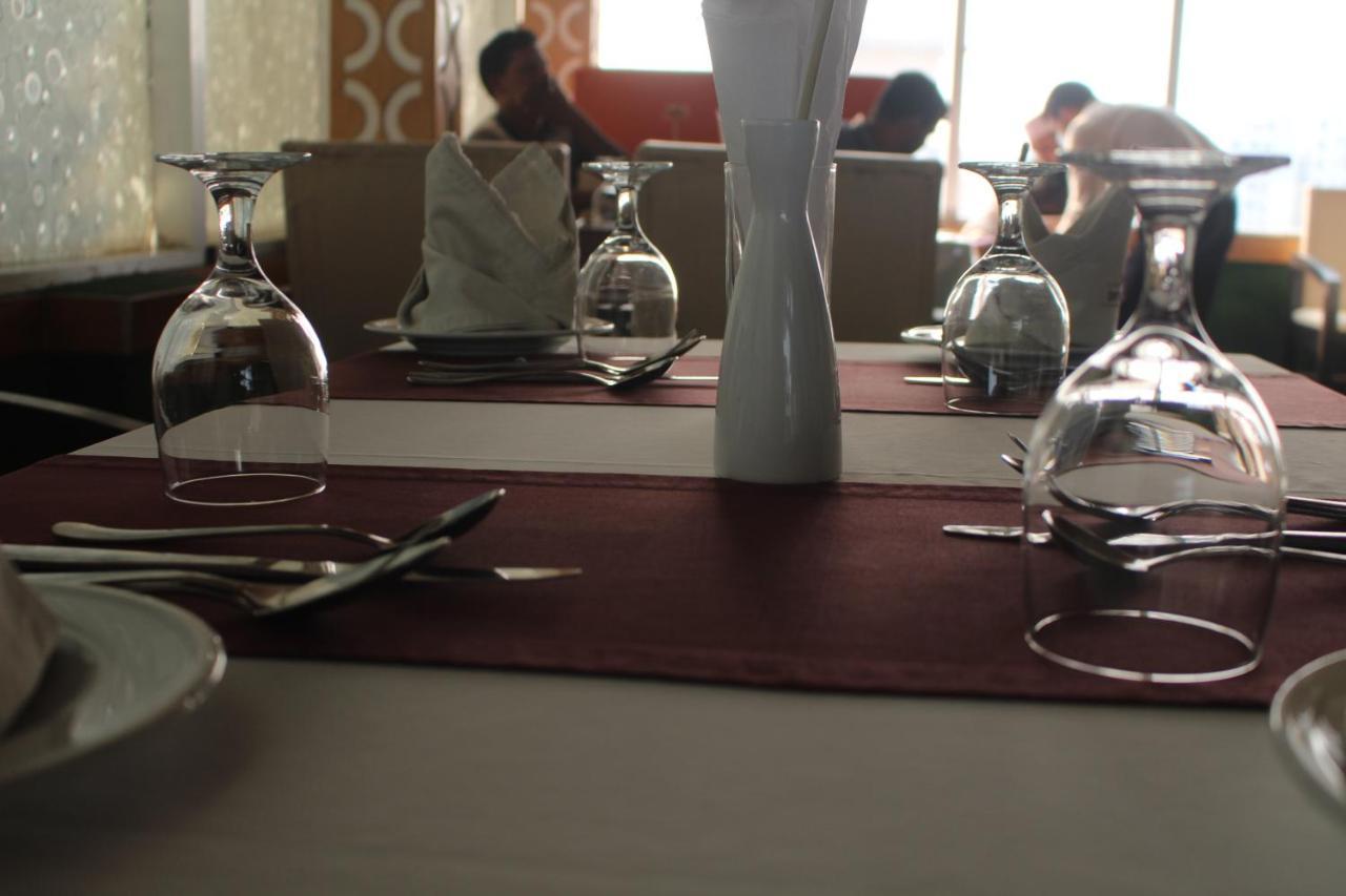 Hotel Blue Bird Dhaka Luaran gambar